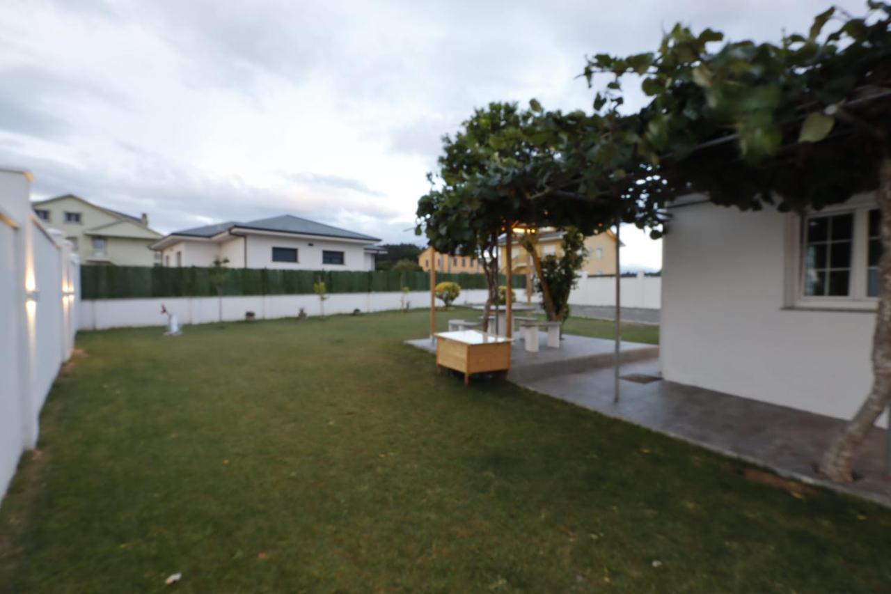 Casa Flor Delfin Ribadeo Villa Bagian luar foto